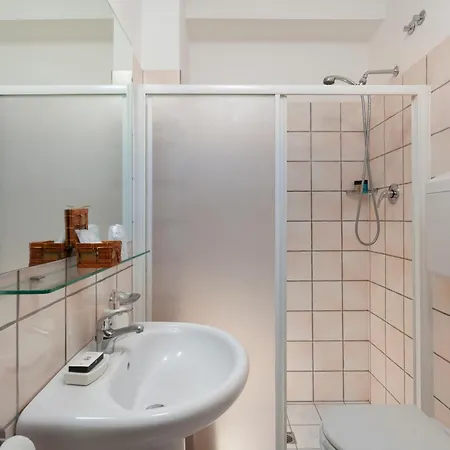 Hotel Corona 3*