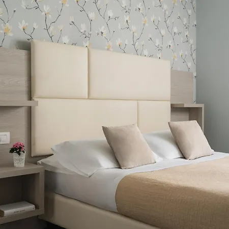 Hotell Hotel Corona