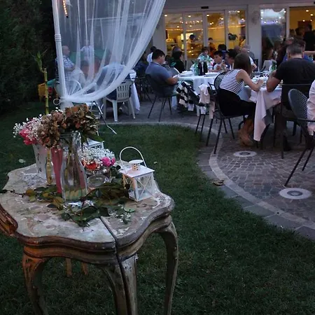 Otel Hotel Corona Riccione