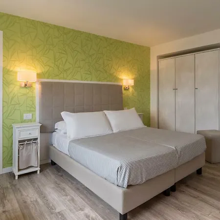 Hotel Corona Hotell