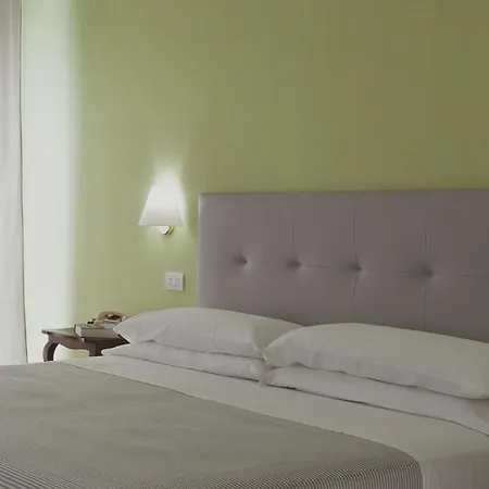 Hotel Corona リッチョーネ
