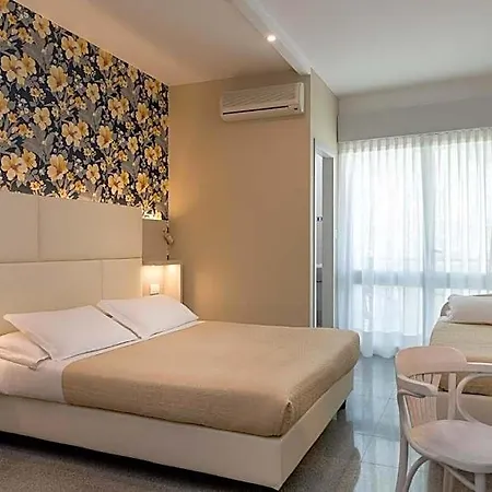 Hotel Corona Hotel 3*
