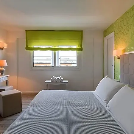 Hotel Corona 3* Riccione