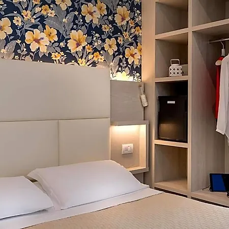 Hotel Corona Hotel 3*
