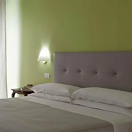 Hotel Corona