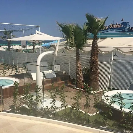 Hotel Corona ホテル