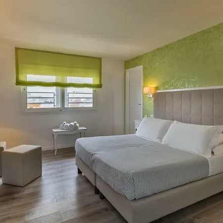 Hotel Corona 3* リッチョーネ