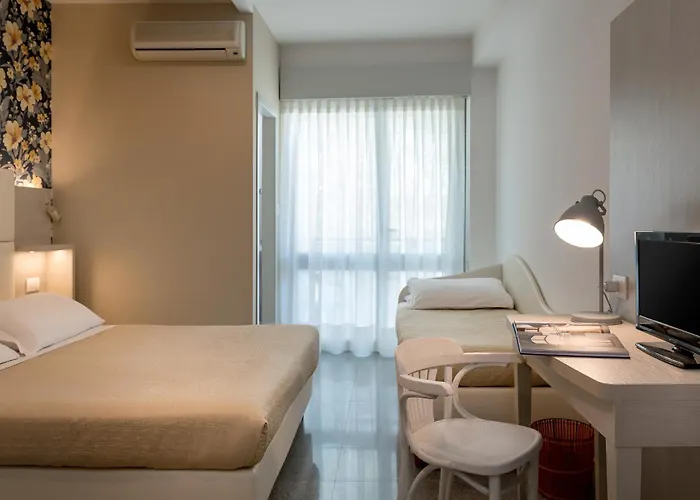 Hotel Corona 3*
