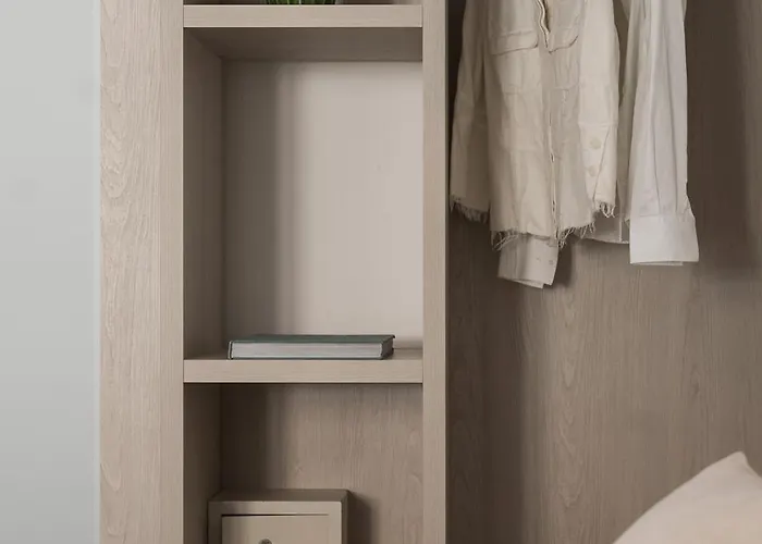 Hotel Corona فندق 3*