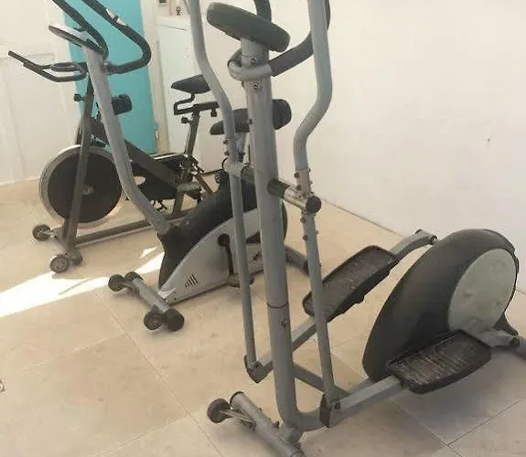 Hotel Corona فندق 3*