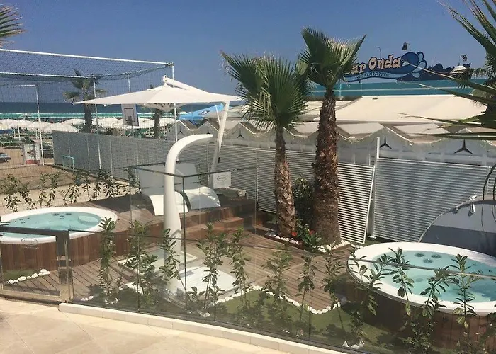 Hotel Corona فندق